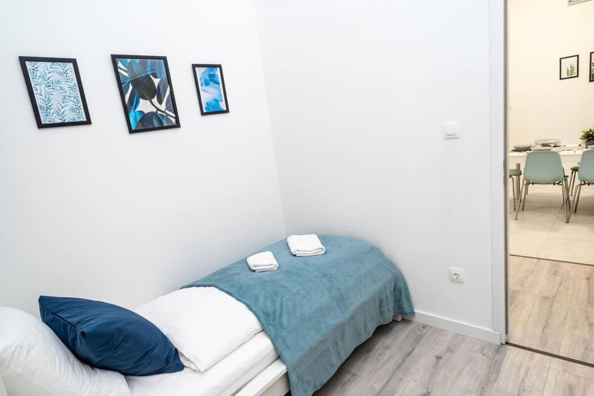 Extra Brand New And Large Ac Apartament *
